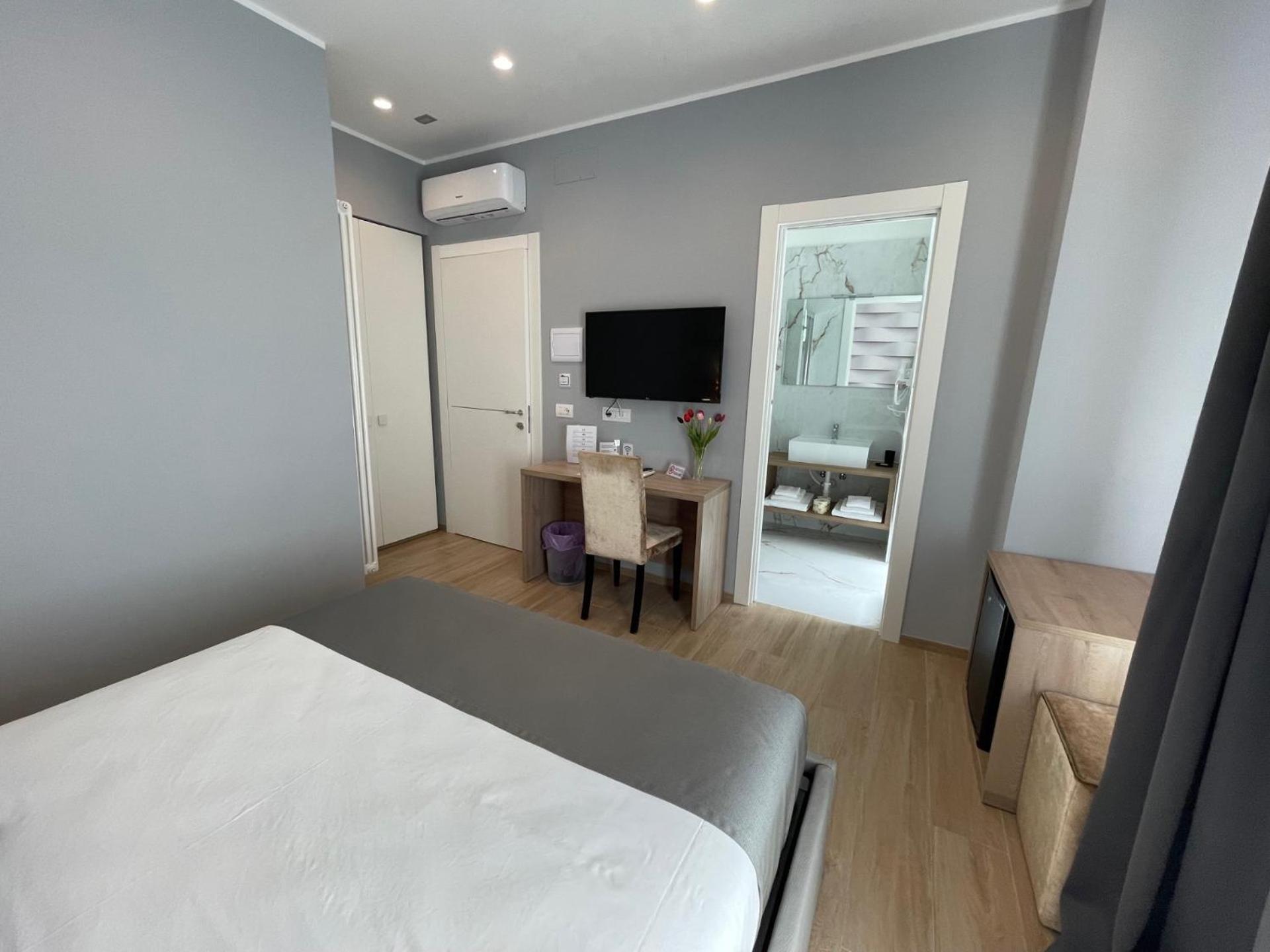 Martini Suite 2 Bari Buitenkant foto