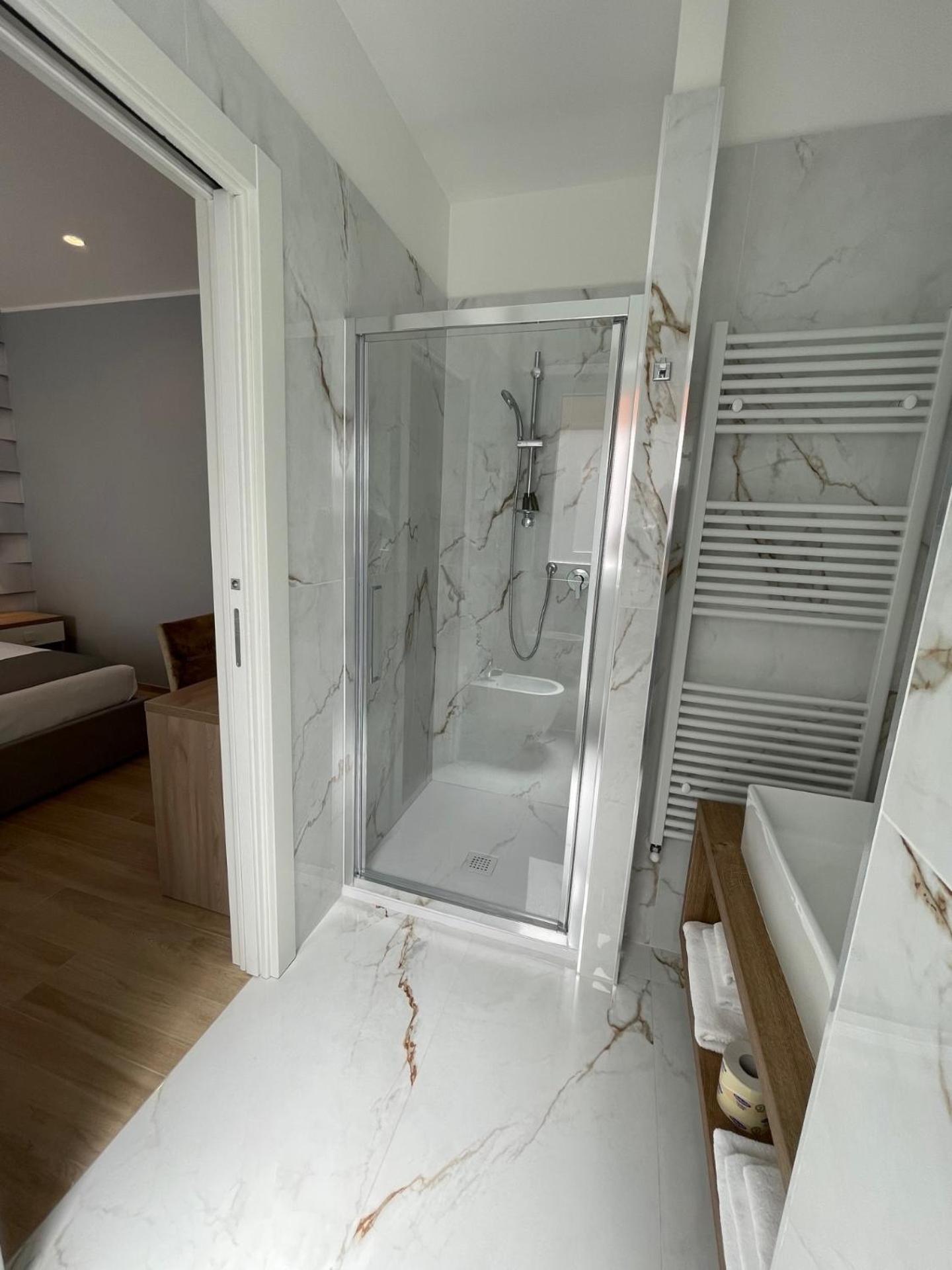 Martini Suite 2 Bari Buitenkant foto