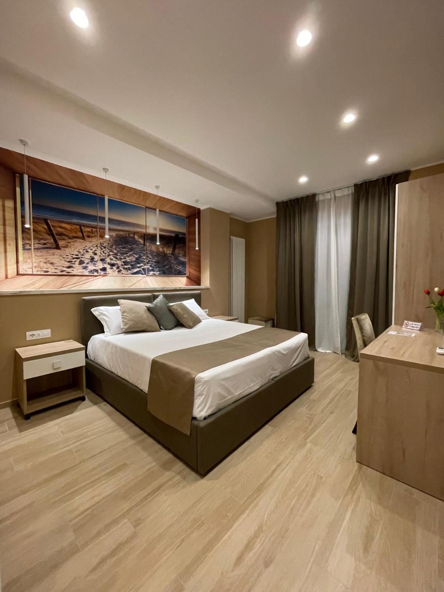 Martini Suite 2 Bari Buitenkant foto