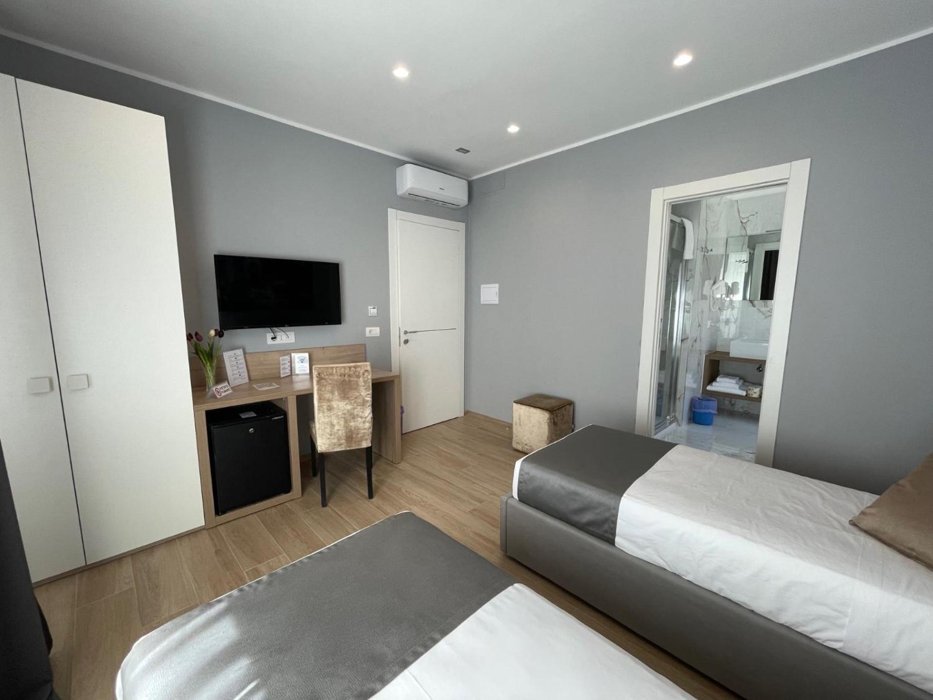 Martini Suite 2 Bari Buitenkant foto