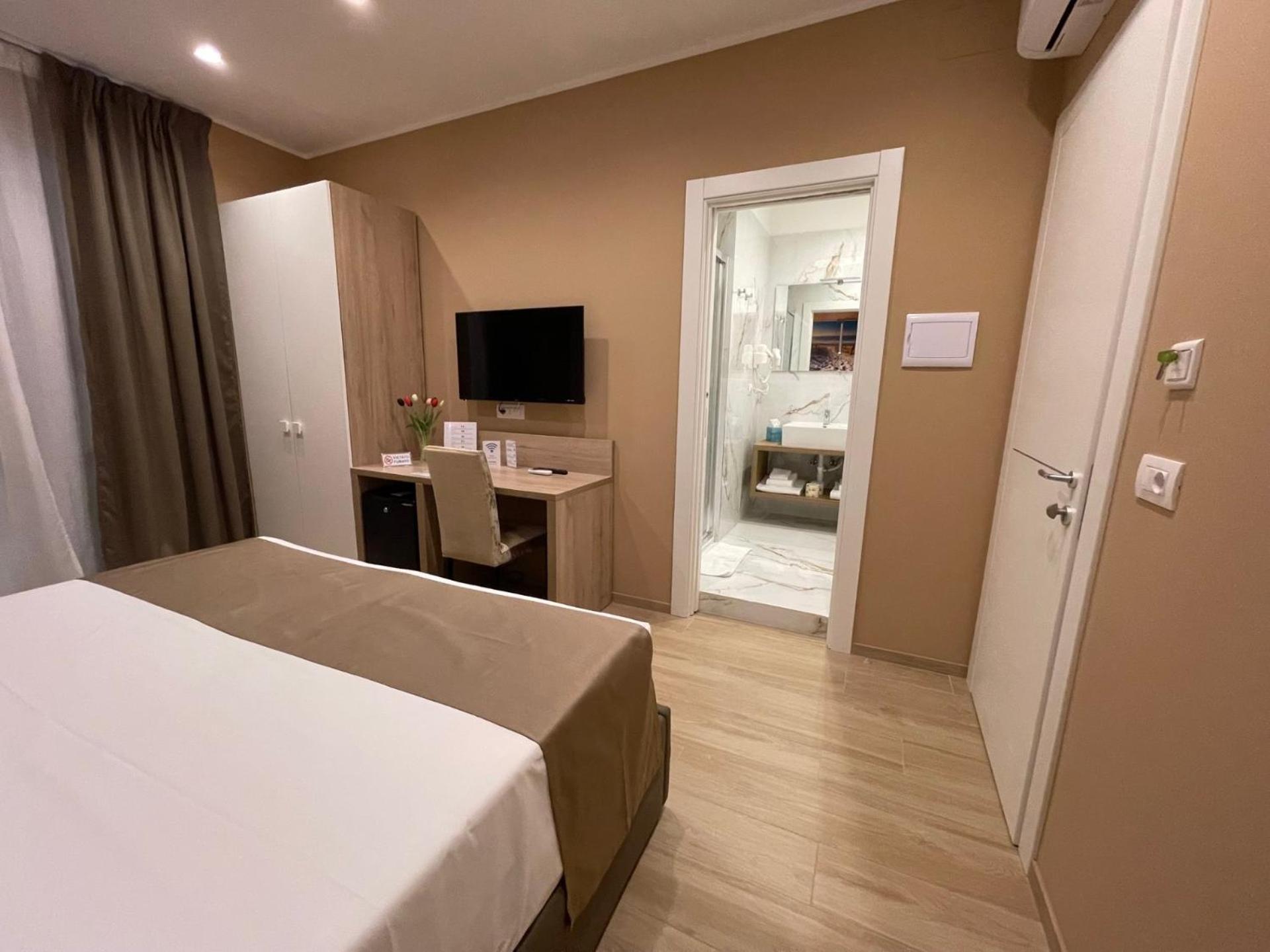 Martini Suite 2 Bari Buitenkant foto